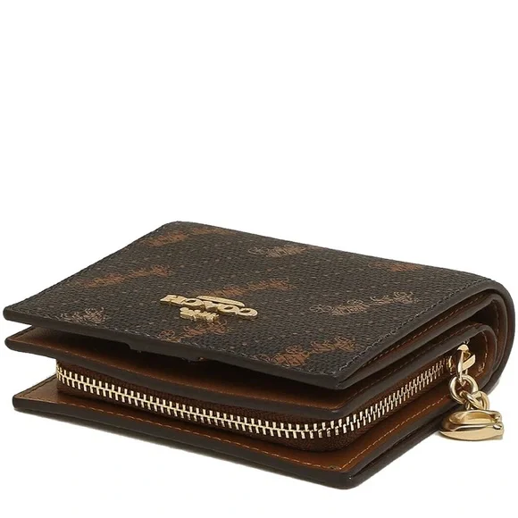 Coach Snap Wallet With Horse And Carriage Dot Print.
L: 4.25" W:1" H:3.5" - Picture 6 of 12